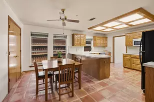 711 Sundance Trail, Irving, TX 75063 - Photo 16