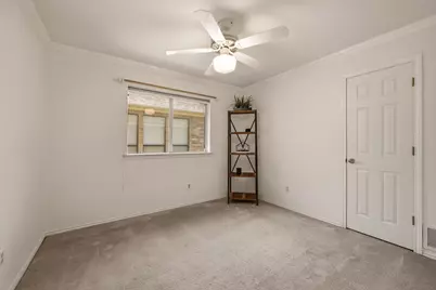 711 Sundance Trail, Irving, TX 75063 - Photo 32