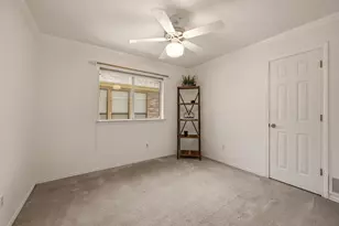 711 Sundance Trail, Irving, TX 75063 - Photo 32
