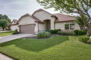 11009 Southerland Dr, Denton, TX 76207 - Photo 2