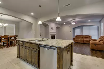 516 Palamedes Street, Lewisville, TX 75056 - Photo 6