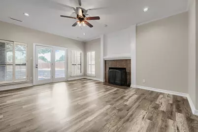 100 Coventry Court, Irving, TX 75061 - Photo 4