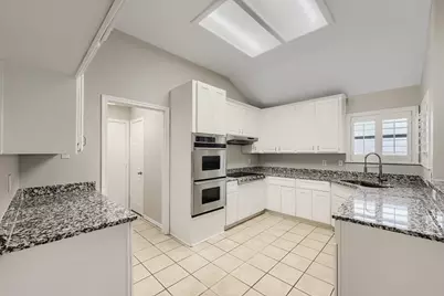 100 Coventry Court, Irving, TX 75061 - Photo 6