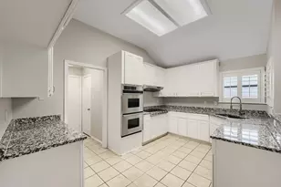 100 Coventry Ct, Irving, TX 75061 - Photo 6