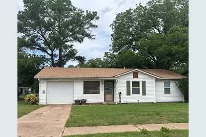 1002 W Bloodworth, Olney, TX 76374 - Photo 2