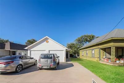 916 N Throckmorton Street, Sherman, TX 75090 - Photo 2