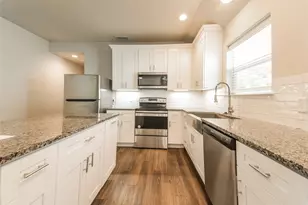 916 N Throckmorton St, Sherman, TX 75090 - Photo 8