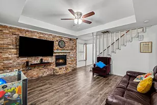 525 Rawls Cir, Irving, TX 75061 - Photo 4