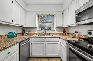 525 Rawls Cir, Irving, TX 75061 - Photo 8