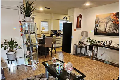 2017 Meadow Glen, Irving, TX 75060 - Photo 4