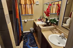 2017 Meadow Glen, Irving, TX 75060 - Photo 10
