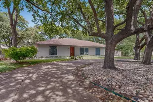 7631 Meadow Rd, Dallas, TX 75230 - Photo 36