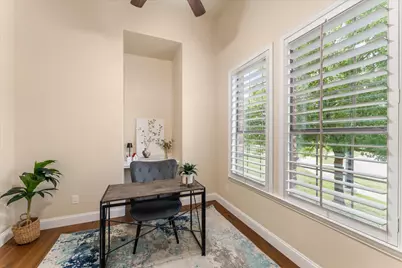 660 Duke Saxony Drive, Lewisville, TX 75056 - Photo 6