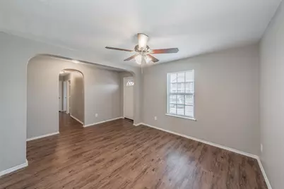 1766 Pioneer Way, Lancaster, TX 75146 - Photo 4