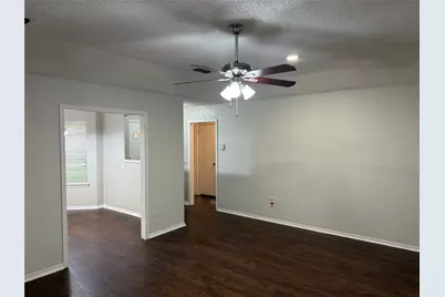 221 Arnold Street, Crowley, TX 76036 - Photo 4