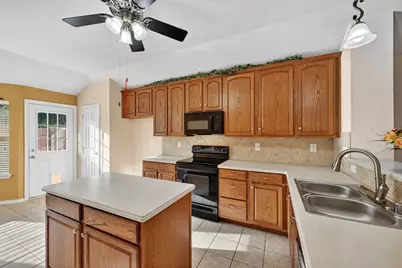 3505 Willow Springs Drive, McKinney, TX 75070 - Photo 4