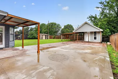 516 Post Oak Lane, Burleson, TX 76028 - Photo 2