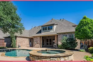 8108 Oak Knoll Dr, North Richland Hills, TX 76182 - Photo 1