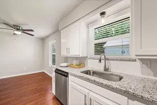 652 Oak Dr, Hurst, TX 76053 - Photo 14