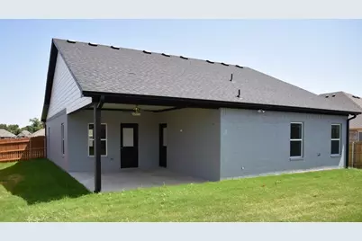 912 Avagail Avenue, Springtown, TX 76082 - Photo 2