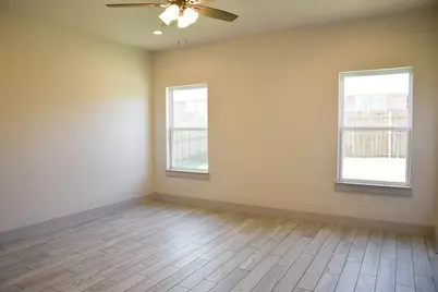 912 Avagail Avenue, Springtown, TX 76082 - Photo 8