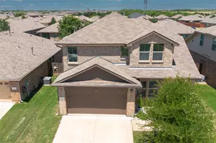 753 Rutherford Dr, Crowley, TX 76036 - Photo 2