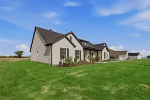 2305 Quartz St, Krum, TX 76249 - Photo 4
