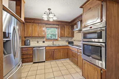 7605 N Richland Boulevard, North Richland Hills, TX 76180 - Photo 12