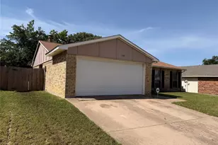 6610 Greenspring Dr, Arlington, TX 76016 - Photo 2