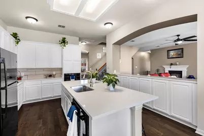 1715 Bluffview Lane, Carrollton, TX 75007 - Photo 8
