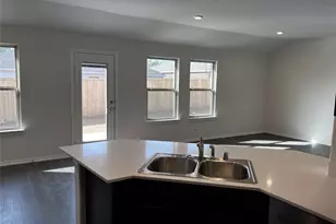 2304 Alamo Dr, Sherman, TX 75090 - Photo 6
