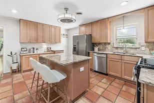 733 Kirkwood Dr, Dallas, TX 75218 - Photo 12