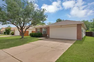 1405 Oak Hollow Ln, Anna, TX 75409 - Photo 2
