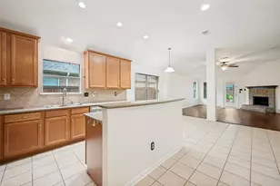 2100 Scott Creek Dr, Little Elm, TX 75068 - Photo 8