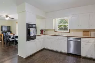 1905 Thomas Pl, Arlington, TX 76010 - Photo 12