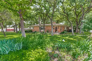 5254 Lambeth Ln, Fort Worth, TX 76112 - Photo 4