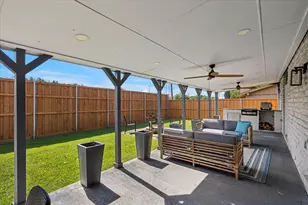 15651 Terrace Lawn Cir, Dallas, TX 75248 - Photo 34