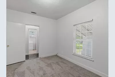 1338 Pleasant Drive, Dallas, TX 75217 - Photo 16