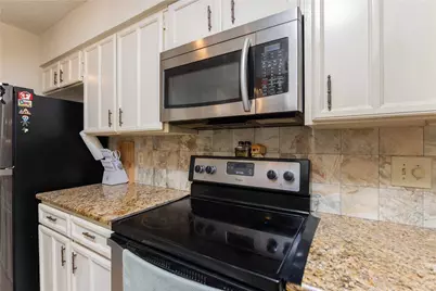 4806 Rollingwood Court, Garland, TX 75043 - Photo 10