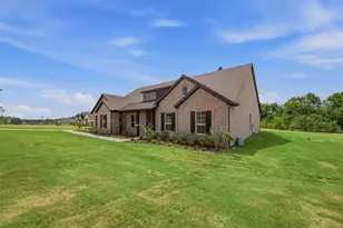 903 Perrin Ln, Van Alstyne, TX 75495 - Photo 4