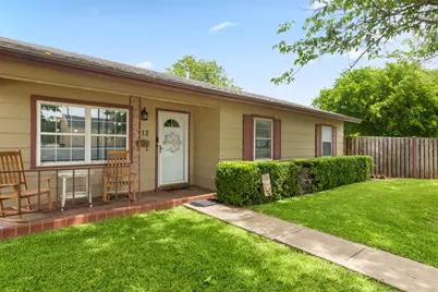 112 W Oak Street, Olney, TX 76374 - Photo 2