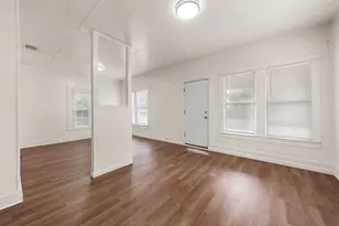 604 Garrison St, Waco, TX 76704 - Photo 2