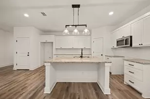 4912 Ridglea Ln, Fort Worth, TX 76116 - Photo 4