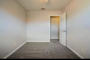 735 Valiant Cir, Garland, TX 75043 - Photo 18