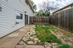 735 Valiant Cir, Garland, TX 75043 - Photo 20
