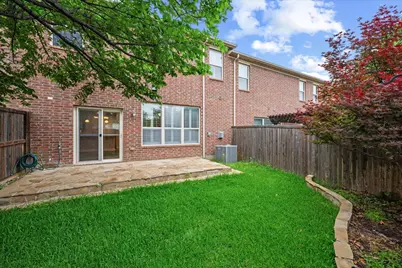 424 Hunt Drive, Lewisville, TX 75067 - Photo 18