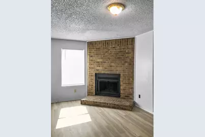 821 N Mesquite Street #B, Arlington, TX 76011 - Photo 6