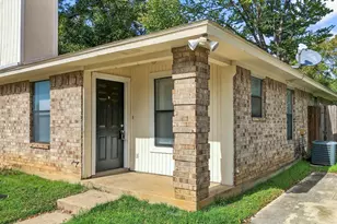 821 N Mesquite St, Arlington, TX 76011 - Photo 2