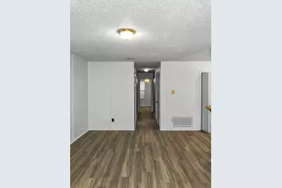 821 N Mesquite Street #B, Arlington, TX 76011 - Photo 14