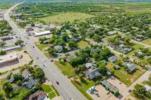 1404 W Walker St, Breckenridge, TX 76424 - Photo 38